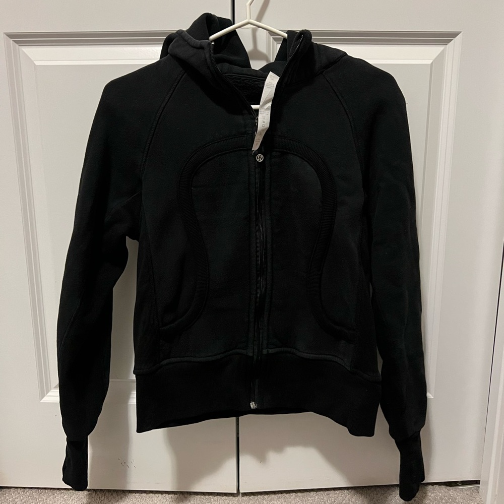Lululemon Scuba Hoodie Black size 6